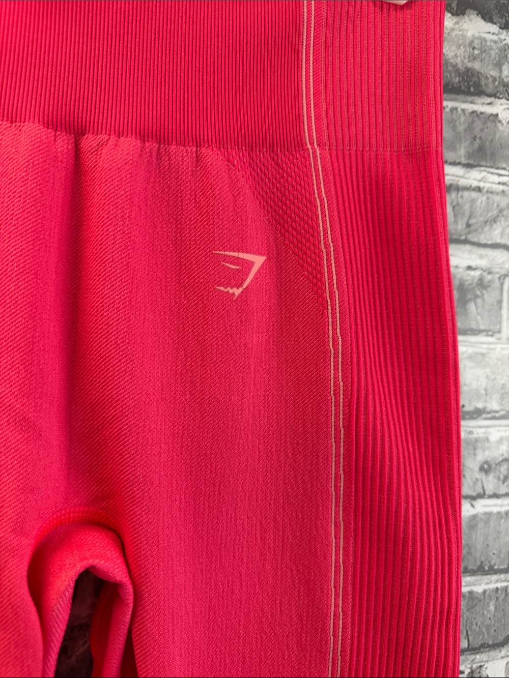 GYMSHARK Pink Seamless Active Leggings - Picture 2 of 8